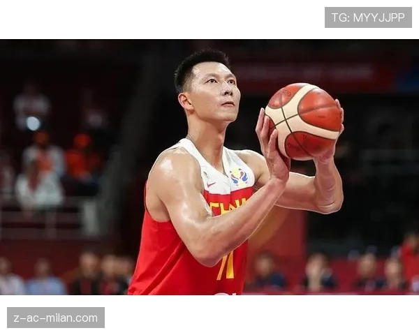 易建联：退役后我在青训营看到了许多有潜力的内线，中国男篮依然有希望。